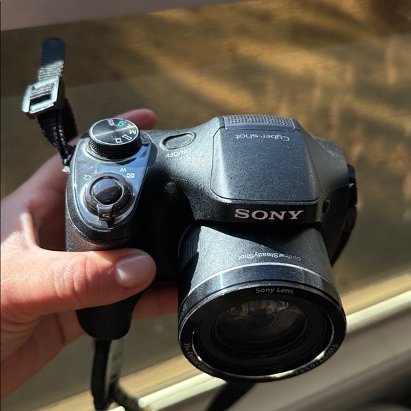 Sony Cyber-shot Black Digital Camera - Picture 1 of 2